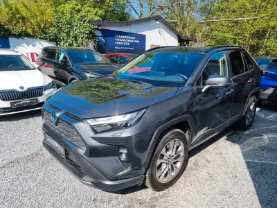 Gebraucht Toyota RAV4 Hybrid Style 222 PS (163 kW) 2023 Grau SUV