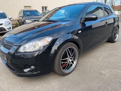 Second-hand Kia Ceed 125 CP (91 kW) 2011 Negru Hatchback