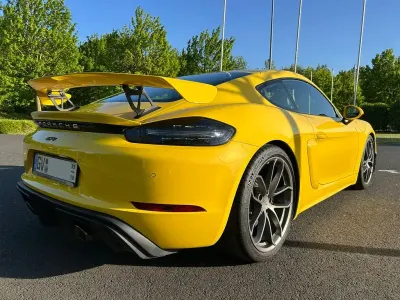 Occasion Porsche Cayman GT4 420 PK (308 kW) 2021 Geel Coupé