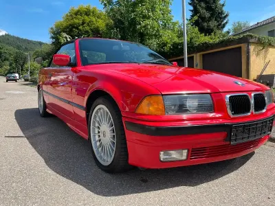 Gebraucht BMW 325 Sport Line 190 PS (139 kW) 1993 Rot Cabrio