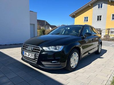 Gebraucht Audi A3 Attraction 125 PS (91 kW) 2015 Schwarz Limousine
