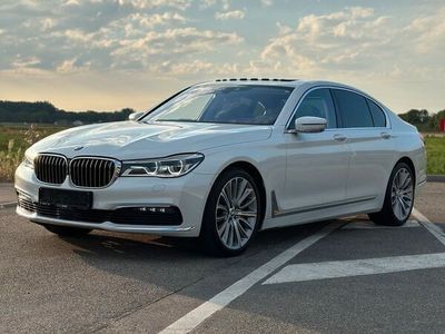 gebraucht BMW 750 i xDrive - Massagesitze - Night-Vision - Scheckheft