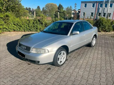 Gebraucht Audi A4 101 PS (74 kW) 1999 Limousine
