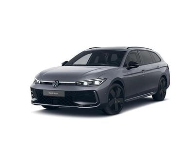 Usata VW Passat R-line 193 CV (141 kW) 2024 Grigio Station wagon