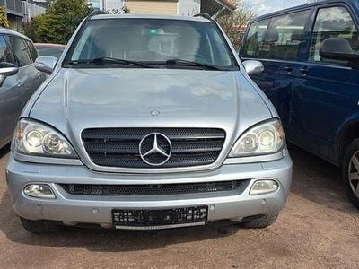 Gebraucht Mercedes ML270 163 PS (119 kW) 2004 Grau SUV