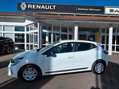 Second-hand Renault Clio V Life 67 CP (49 kW) 2021 Alb Berlinǎ