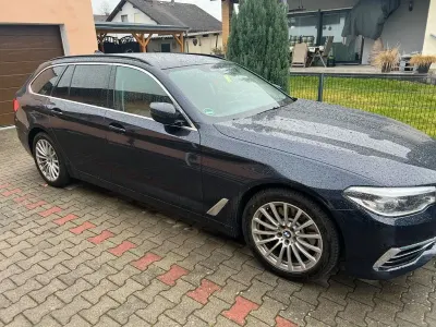Gebraucht BMW 530 Luxury Line 265 PS (194 kW) 2018 Blau Kombi