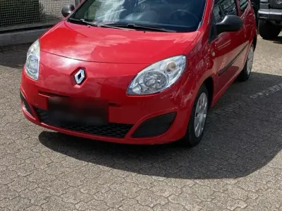 Gebraucht Renault Twingo 58 PS (42 kW) 2009 Rot Kleinwagen