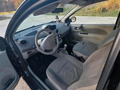 Second-hand Renault Twingo 75 CP (55 kW) 2009 Negru Hatchback