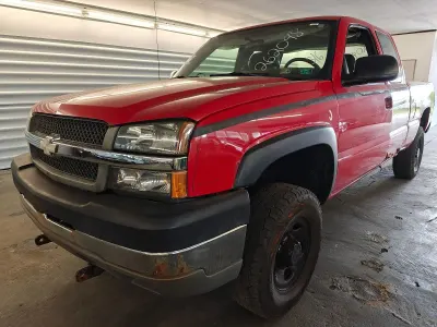 Gebraucht Chevrolet Silverado 330 PS (242 kW) 2004 Rot SUV