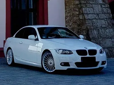 Gebraucht BMW 325 Cabriolet M Sport 218 PS (160 kW) 2010 Weiß Cabrio