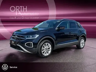 Gebraucht VW T-Roc Cabriolet Style 150 PS (110 kW) 2025 Schwarz SUV
