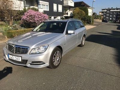 Gebraucht Mercedes C200 184 PS (135 kW) 2011 Silber Limousine