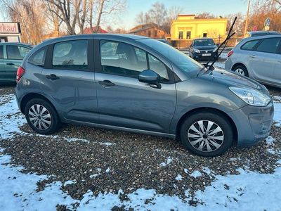 Grau Gebraucht 2011 Citroën C3 Limousine | 4.390 €