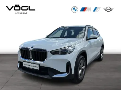 Gebraucht BMW X1 Sport Line 156 PS (114 kW) 2023 Alpinweiß uni SUV