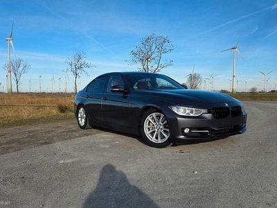 Usata BMW 335 Sport Line 306 CV (225 kW) 2011 Grigio Berlina