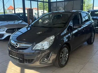 Gebraucht Opel Corsa Active 101 PS (74 kW) 2013 Grau Kleinwagen