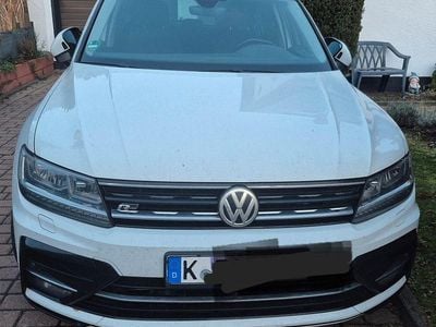 Weiß Gebraucht 2017 VW Tiguan Sound SUV | 19.500 € (Fairer Preis)
