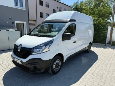 Gebraucht Renault Trafic Komfort 120 PS (88 kW) 2016 Weiß Van / Kleinbus