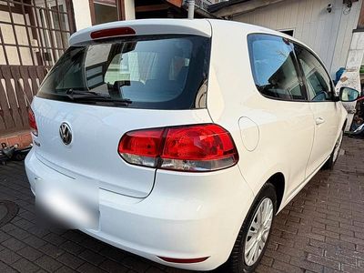 Gebraucht VW Golf 86 PS (63 kW) 2011 Weiß Coupé