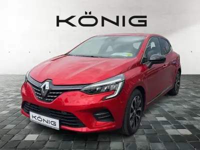 Gebraucht Renault Clio V Techno 91 PS (66 kW) 2023 Rot Limousine