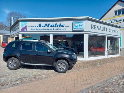 Second-hand Dacia Duster Lauréate 114 CP (83 kW) 2016 Negru SUV