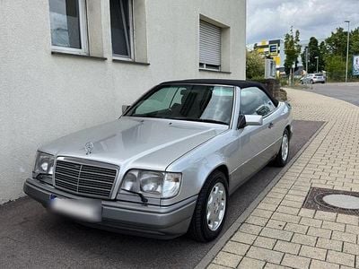 Silber Gebraucht 1994 Mercedes E320 Sportline Cabrio | 22.800 €