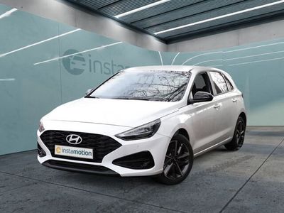 Weiß Gebraucht 2024 Hyundai i30 Advantage | 25.588 € (Fairer Preis)