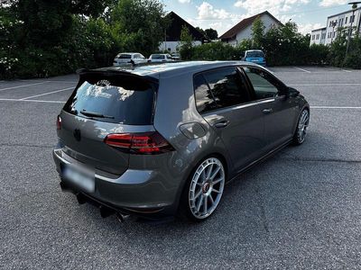 Gebraucht VW Golf VII GTI 230 PS (169 kW) 2015 Grau Limousine
