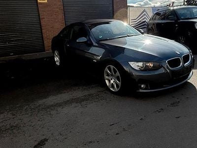 Gebraucht BMW 320 170 PS (125 kW) 2007 Grau Coupé