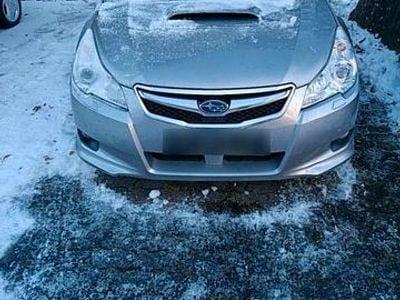 Gebraucht Subaru Legacy 150 PS (110 kW) 2011 Silber Kombi