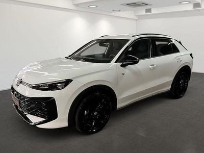 Neu VW T-Roc R-line 150 PS (110 kW) 2025 Pure white uni SUV