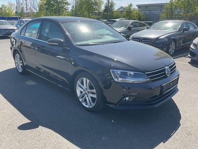 Begagnad VW Jetta 125 HK (91 kW) 2015 Svart Sedan