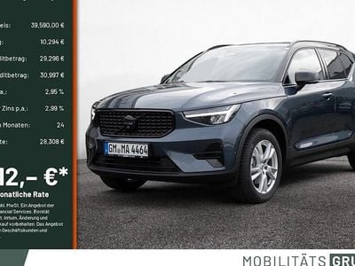 Neu Volvo XC40 Plus 163 PS (119 kW) 2025 Blau SUV