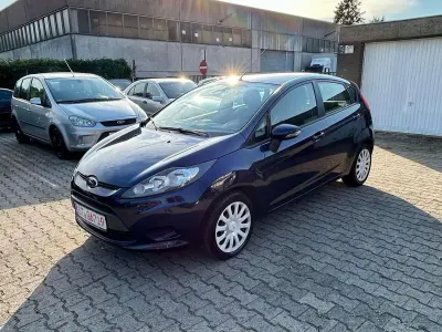 Gebraucht Ford Fiesta Trend 82 PS (60 kW) 2012 Blau Limousine