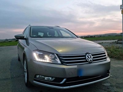 gebraucht VW Passat Variant 2.0 TDI HIGHLINE, Massage, Leder, Navi, Xenon