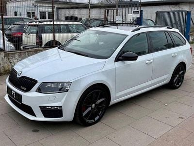 Gebraucht Skoda Octavia RS 184 PS (135 kW) 2016 Moonweiss metallic Kleinwagen
