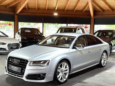 Audi S8 plus