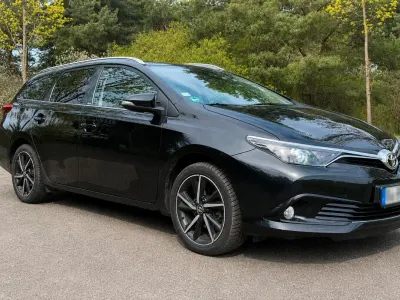 Gebraucht Toyota Auris Hybrid 2018 Schwarz Kombi