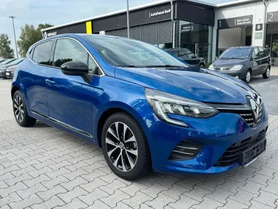 Gebraucht Renault Clio Techno 90 PS (66 kW) 2022 Blau Kleinwagen