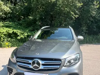 Gebraucht Mercedes GLC250 AMG line 211 PS (155 kW) 2018 Grau SUV