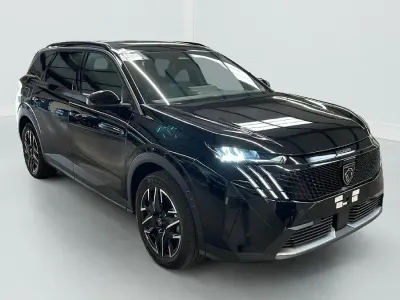 Gebraucht Peugeot 5008 Allure 136 PS (100 kW) 2025 Schwarz (noir perla nera) SUV