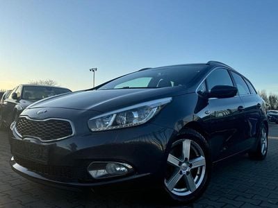 Gebraucht Kia Ceed Sportswagon 128 PS (94 kW) 2014 Schwarz Kombi