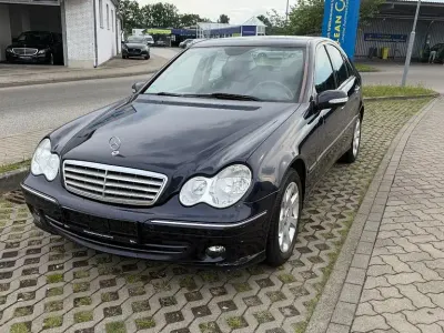 Gebraucht Mercedes C200 Elegance 163 PS (119 kW) 2006 Blau Limousine