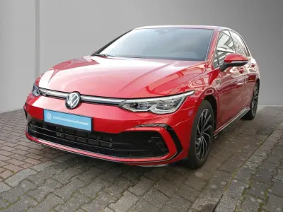 Usata VW Golf VIII R-line 150 CV (110 kW) 2023 Rosso Berlina