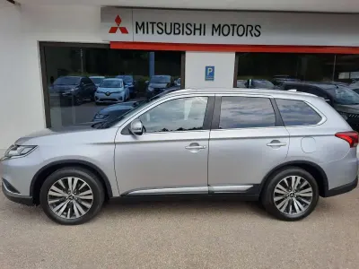Gebraucht Mitsubishi Outlander Active 150 PS (110 kW) 2018 Silber SUV
