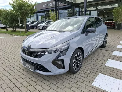 Neu Renault Clio Techno 91 PS (66 kW) 2025 Grau Kleinwagen