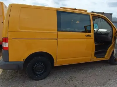 Gebraucht VW T5 2012 Gelb Van