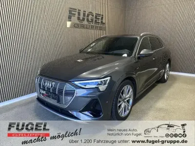Gebraucht Audi e-tron S-Line 230 kW (313 PS) 2022 Daytonagrau perleffekt SUV