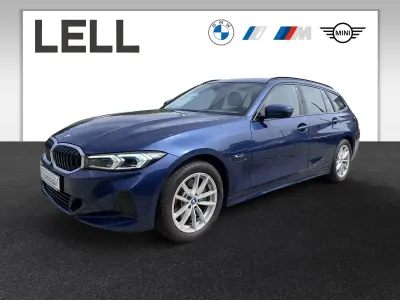 Gebraucht BMW 320e 163 PS (119 kW) 2022 Blau Kombi